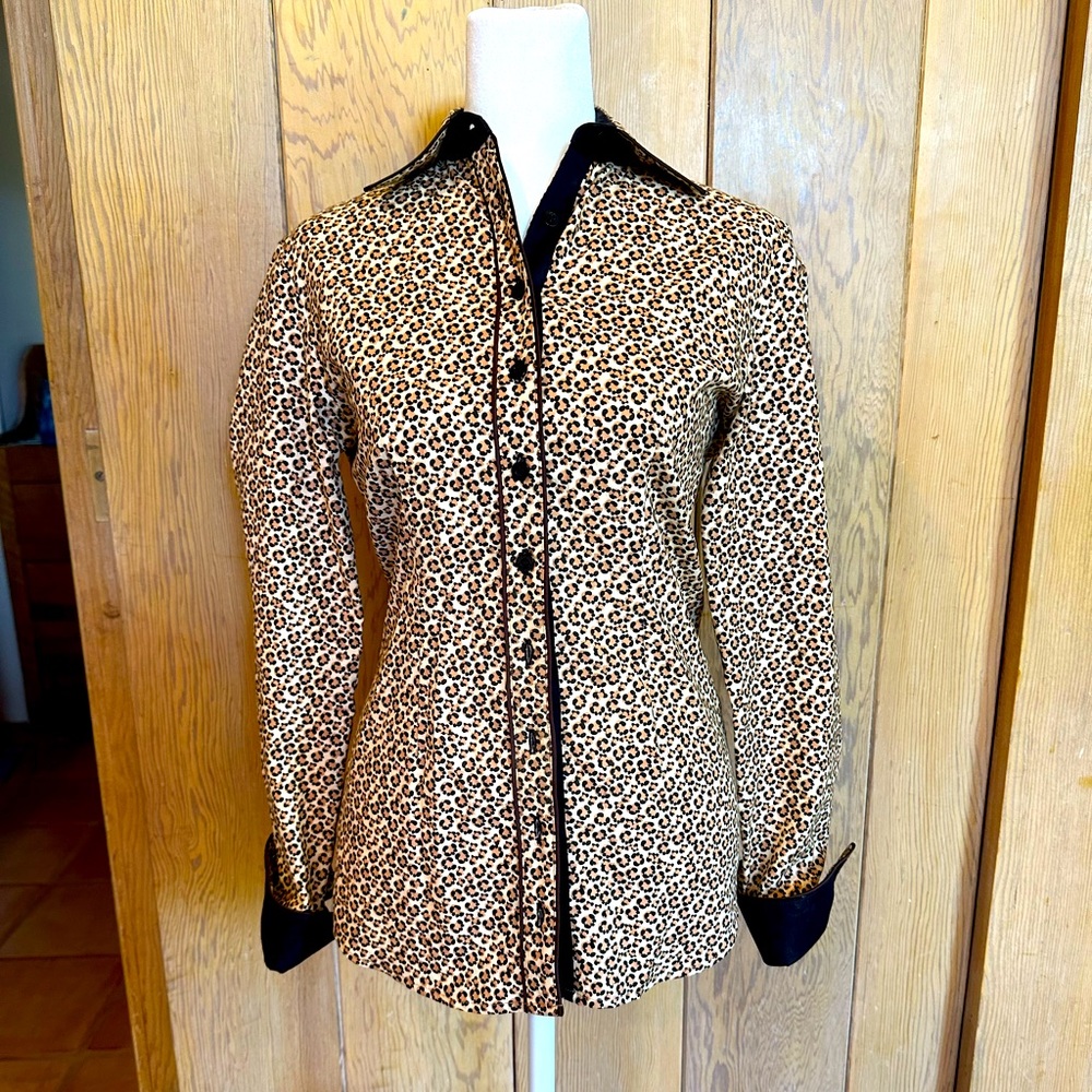 CR Ranchwear Western Show Shirt. Cheetah Print. XXS.